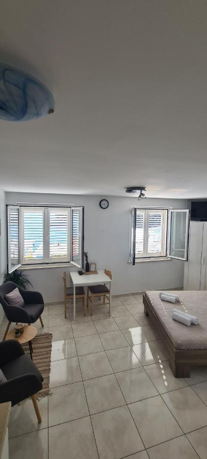 Apartments Matea Studio Apartment Stikovica Ngoại thất bức ảnh