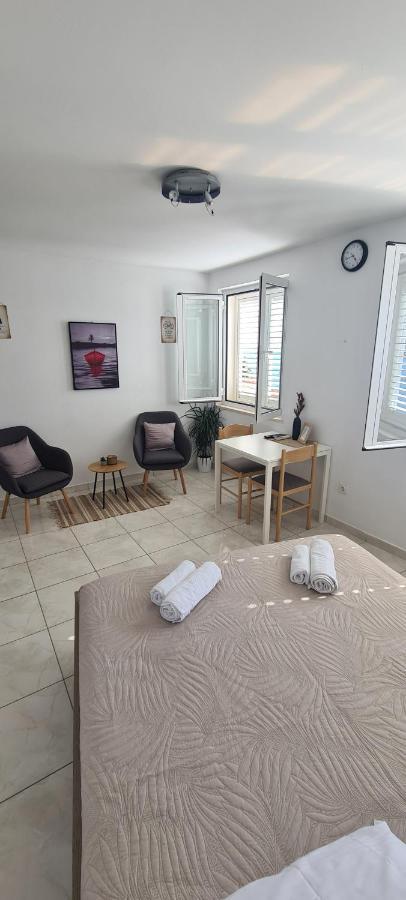 Apartments Matea Studio Apartment Stikovica Ngoại thất bức ảnh